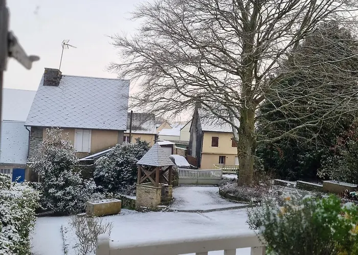 בית נופש Gypsy Isigny-le-Buat